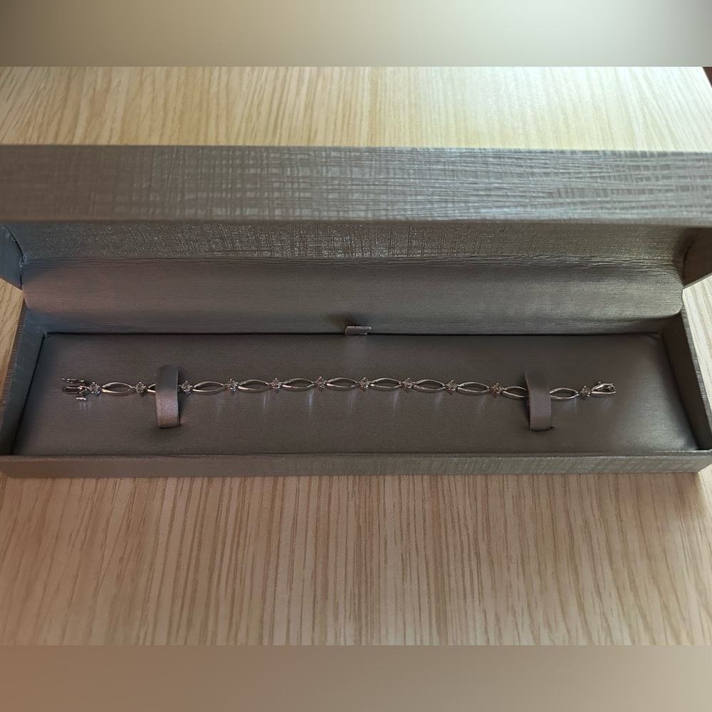 Zales 10k White Gold Split Link Diamond Bracelet